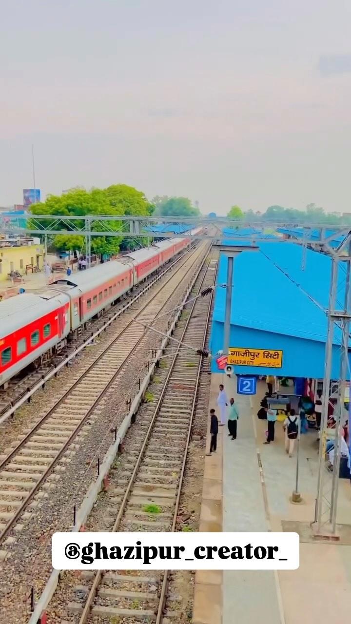 I ❤️Ghazipur 🙏🏻🇮🇳
:
Follow 👉ghazipur_creator_
————————————————
Use 👉#ghazipur_creator 
——————————————