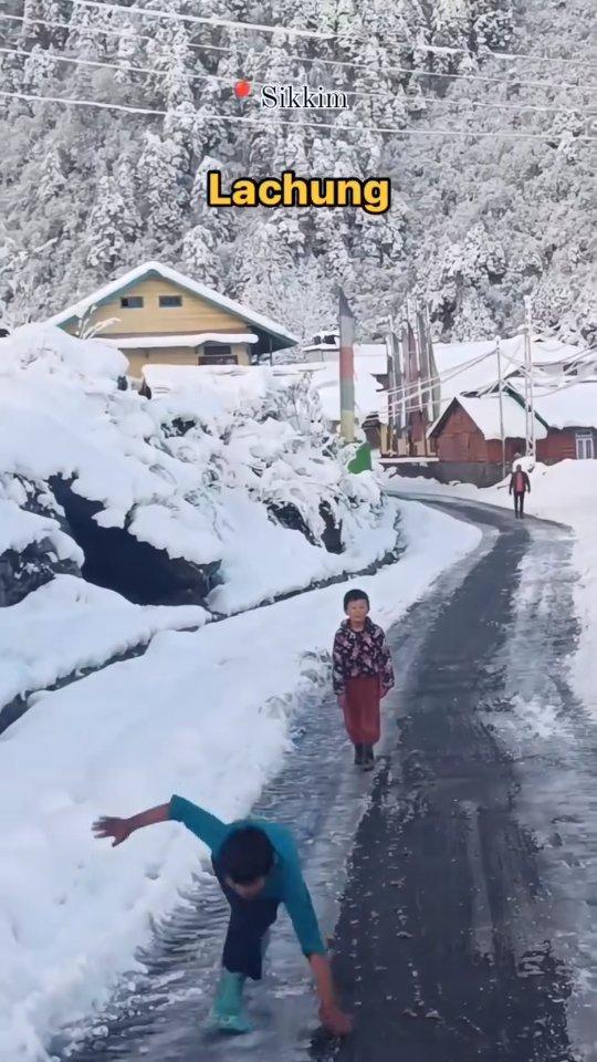 📍 Lachung during Feb & march❄️🏔️

Repost chalosikkim