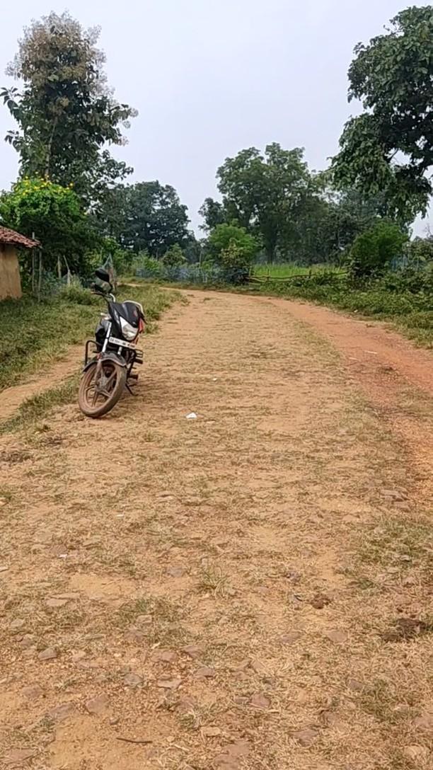 गाँव में कौन कौन रहता है tag करो अपने दोस्तों को

#villagelife #villagegreen #villagepeople

#nature #naturegreen 

#gulabparana #kailashgufa

#kailash_gufa_road #ambikapur #surguja

: