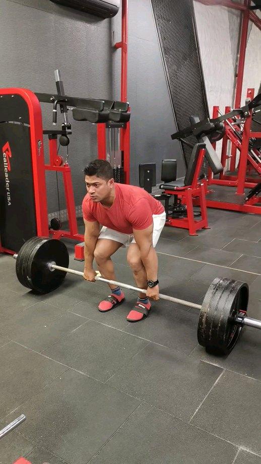 Hoock grip conventional deadlift=180×6
DM for workout and nutrition plan
Freelance training#online workouts
#Fitness coach # powerlifter#strong Aman #benchpress#deadlift#squat#powerlifting #rawpowerlifting #classicpowerlifting  #mumbai#mumbaisuburban#amanbhoumik#indianpowerlifting#IPfederation#maharashtra State benchpress