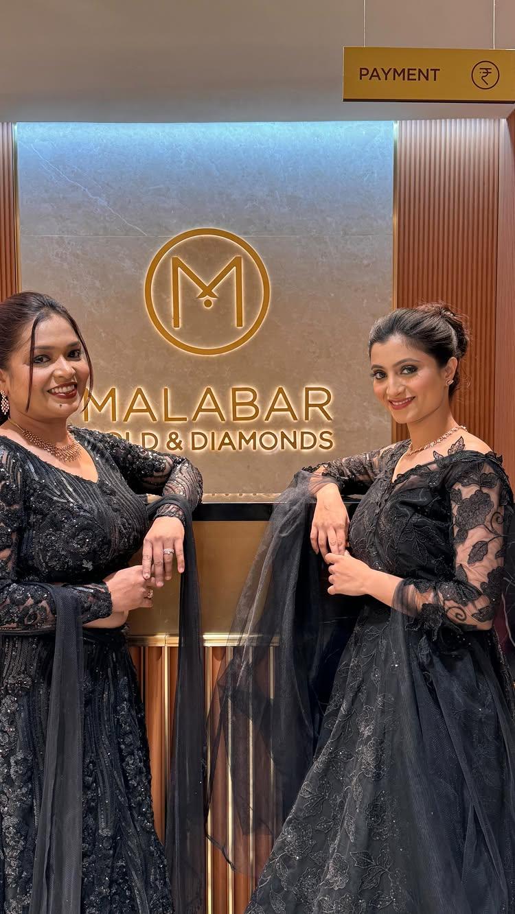 #malabargoldanddiamonds 
Mine Diamond Festival
Solitaire One Collection Launching MGD AKOLA By me and ma_yu_ri_pa_til 
Muh- nutan_khelkar 
Costum- bhagyashreeajayyelane2021 
Vc- harshaghogare