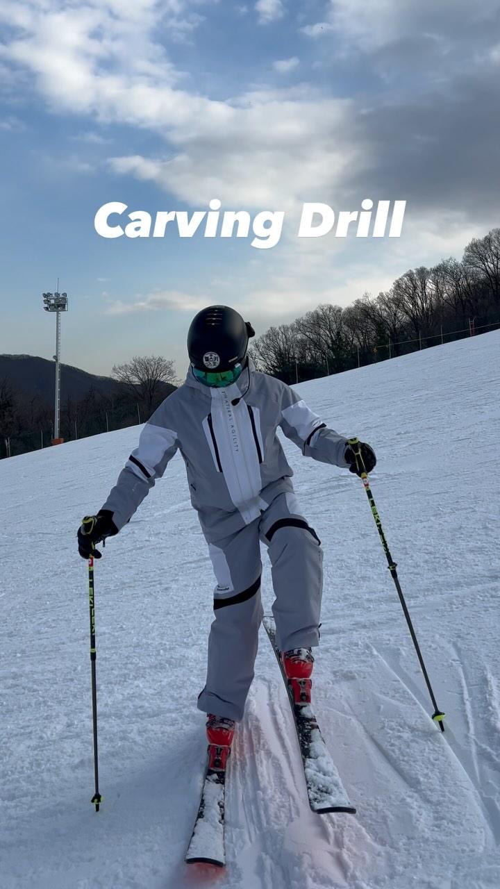 Carving Drill

✔️ When you skiing, lift your inner legs ( 스키를 타면서 안쪽 다리를 들어준다 )
🔴 The center of the body quickly falls into the inside of the turn = Excessive Edge Angle ( 중심이 턴의 안쪽으로 급하게 떨어진다 = 과도한 에지 각도 )
🟡 The skis can’t spin and just slide = Weak Edge Angle ( 스키가 회전하지 못하고 미끄러져 내려간다 = 약한 에지 각도 )
⚪️ The skis spin and the legs can be put down side by side = Accurate Edge Angle ( 스키는 회전하고 다리를 나란히 내려놓을 수 있다 = 적당한 에지 각도 )