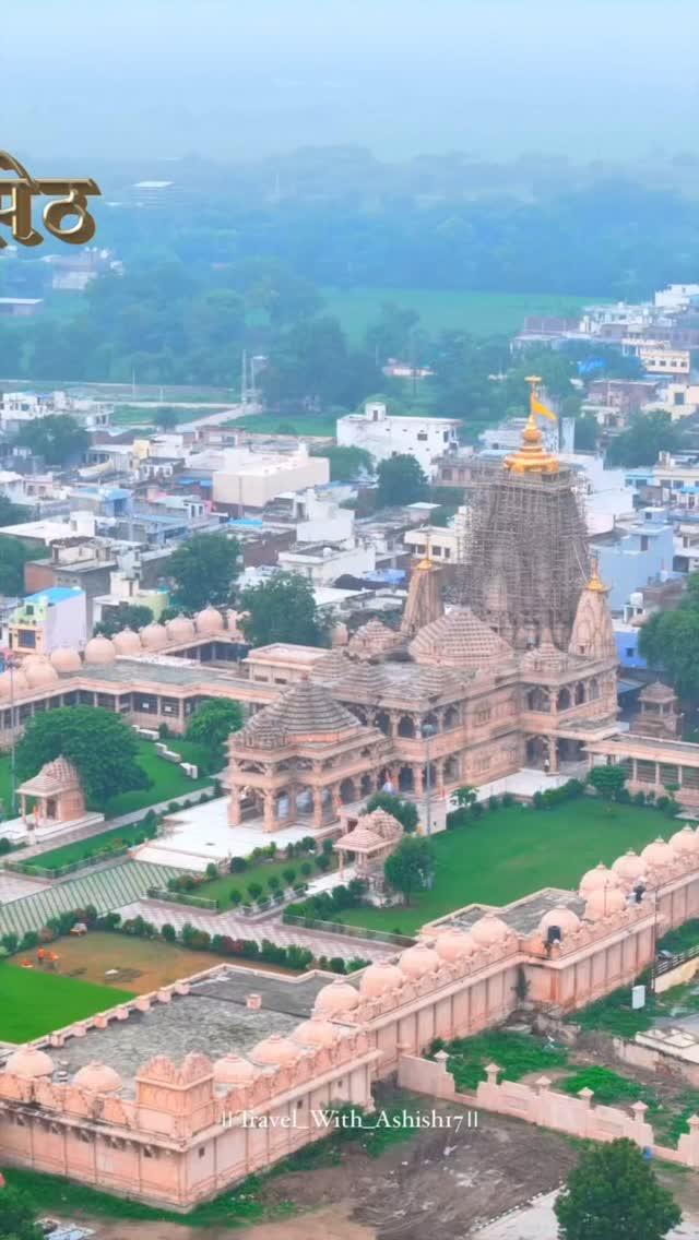 📍 Sawariya Seth Temple, Chittorgarh
(Rajasthan) 🙏❤️🚩

•