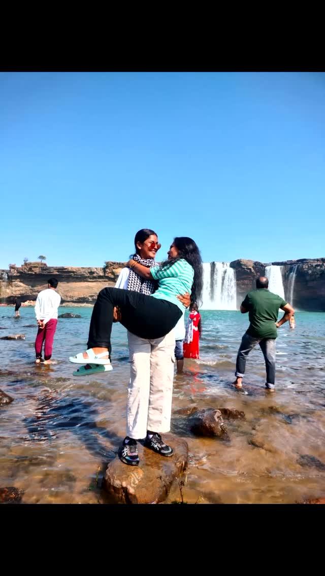 #mojmasti #family #chitrakoot #waterfall 💗