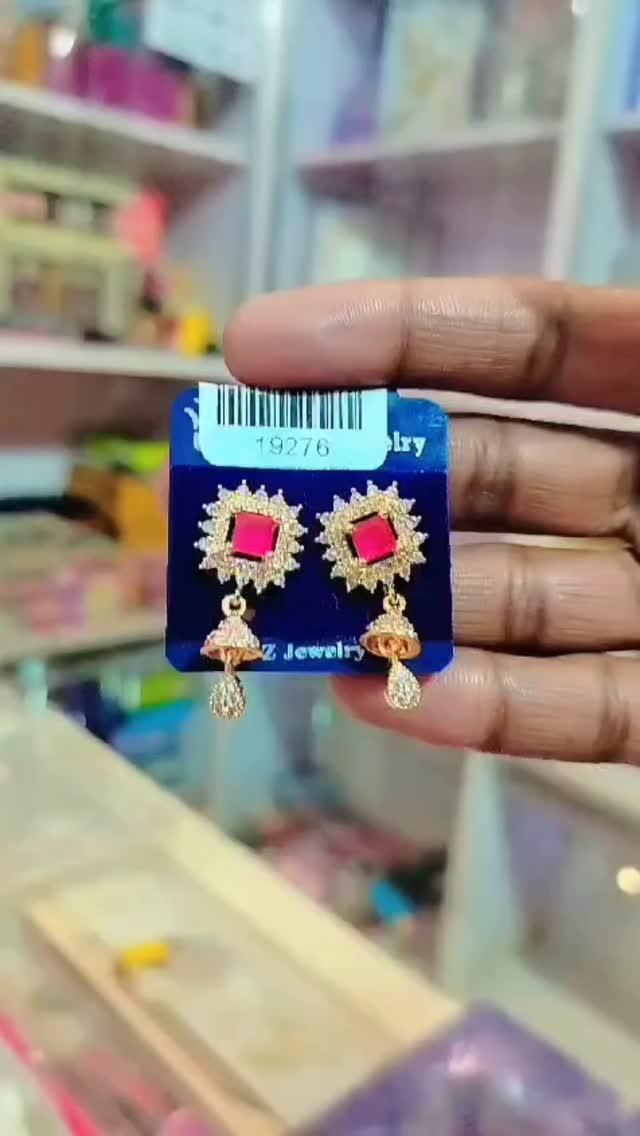 ✨Rose Gold Plated Stylish Earring for women✨

📍In front of new collectored gate cantt road Guna
📞7224962709