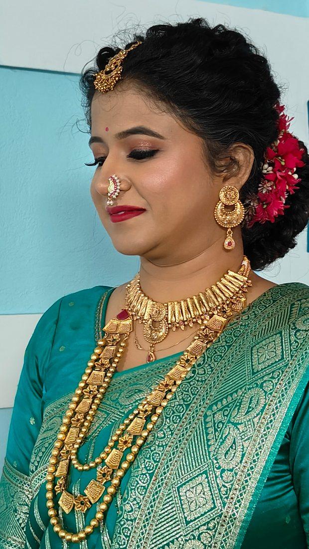 MUA deepa_d38_makeupartist 
Inframe sakshi__burse