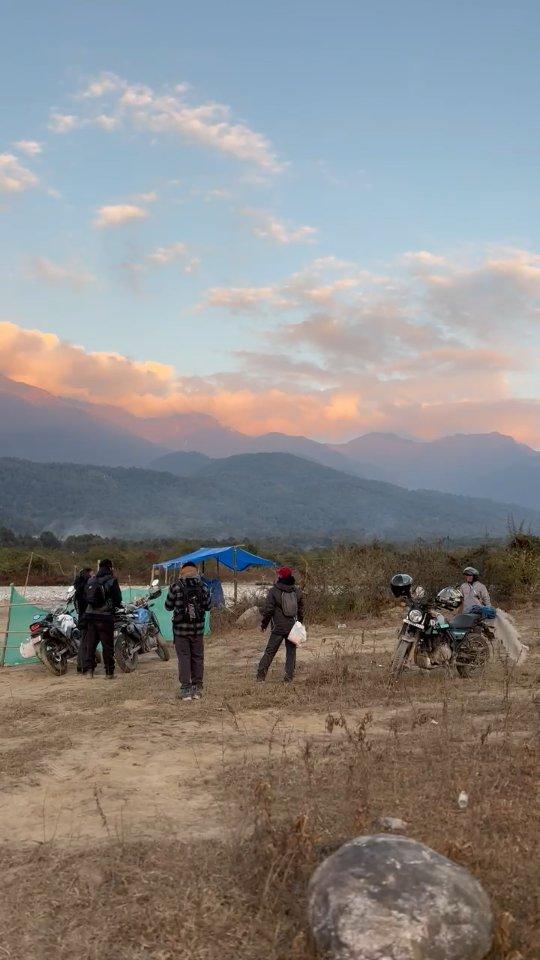 Embracing the thrill of unknown
Days filled up with enthusiasm,fun,good music and full of adventure
Vijaynagar and the ride to it really had my heart ❤️