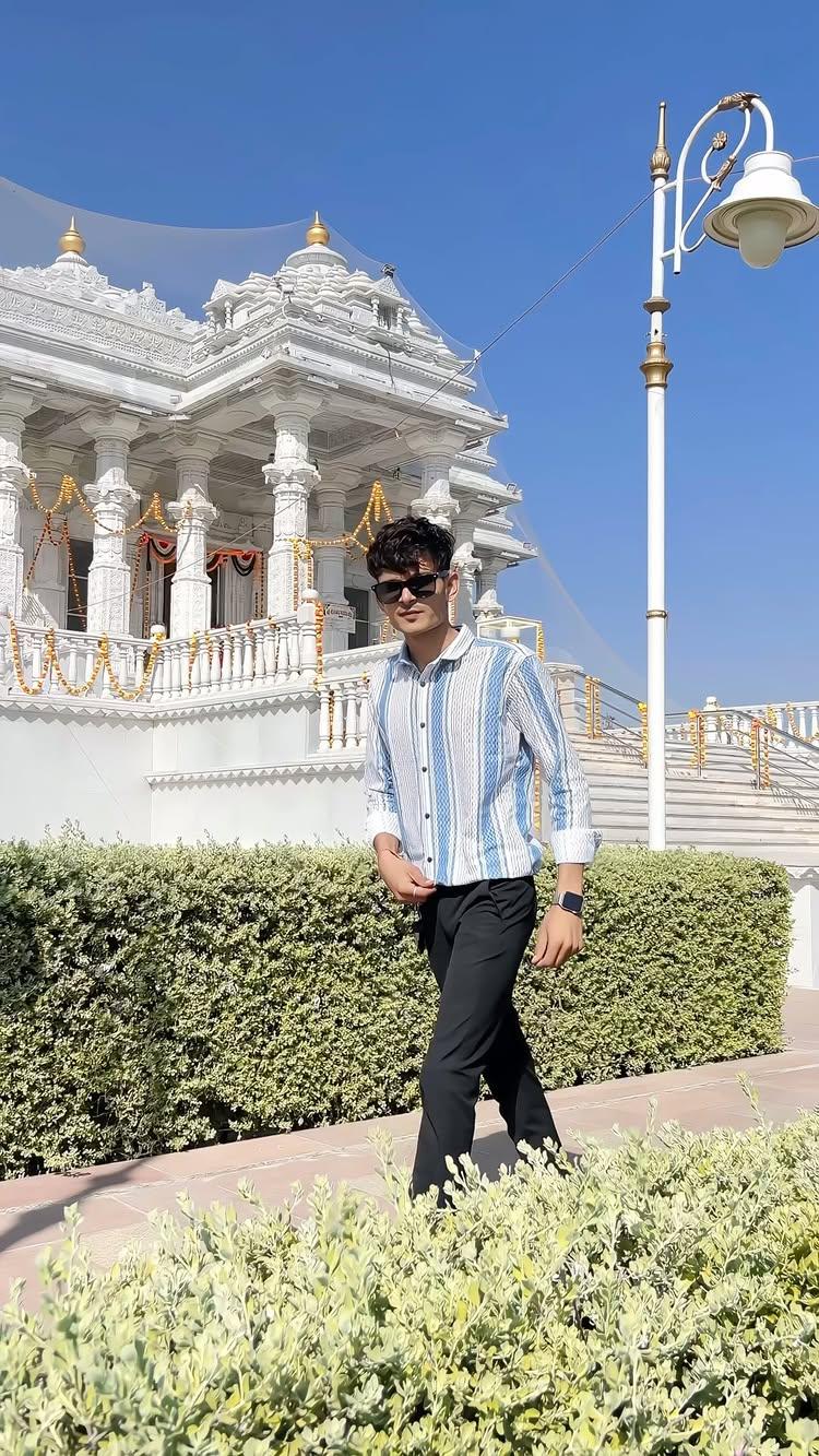 bharat_rathore10 
walking 🌪️🌹
#foryou #forpetsonly #trending #instareels #instagram #ghussa #marvadi #marvadisong #raisthani #reels #instareelsindia #rajsthanistyle
r