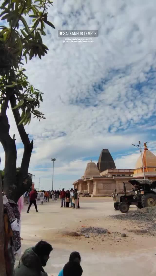 साल्कनपुर टेंपल ग्रुप ❣️❣️😍 मां बिजासन हम सभी दोस्तों पर कृपा बनाए रखें
 माँ विजासन देवी धाम सलकनपुर के 🅿🅰🅶🅴 salkanpur__temple_  के माध्यम से प्रतिदिन 
के दर्शन का सौभाग्य प्राप्त कर सकते हों !!!!!

हम विजासन माता भक्तों का एक परिवार बना रहे हैं । हमारे 🅿🅰🅶🅴 को 🅵🅾🅻🅻🅾🆆 करने के लिए आप सबका दिल से धन्यवाद 🙏🏻🙌🏻
अगर आपको हमारी पोस्ट पसंद आये तो 🅿🅻🆉 👉👉 𝐋𝐢𝐤𝐞 , 𝐜𝐨𝐦𝐦𝐞𝐧𝐭 , 𝐬𝐡𝐚𝐫𝐞 , 𝐬𝐚𝐯𝐞 , 𝐟𝐨𝐥𝐥𝐨𝐰  करना ना भूले !!

ᶠᵒˡˡᵒʷ ᵐᵉ :⁻salkanpur__temple_
ᶠᵒˡˡᵒʷ ᵐᵉ :⁻lodha_gorav_lowanshi
creadit -: salkanpur__temple_

𝙊𝙪𝙧 𝙃𝙖𝙨𝙝𝙩𝙖𝙜 :-