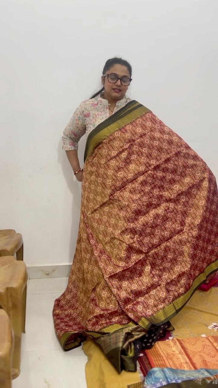 Another masterpiece from our master weaver… very unique Sambalpuri design #orissahandloom 

Dm for order