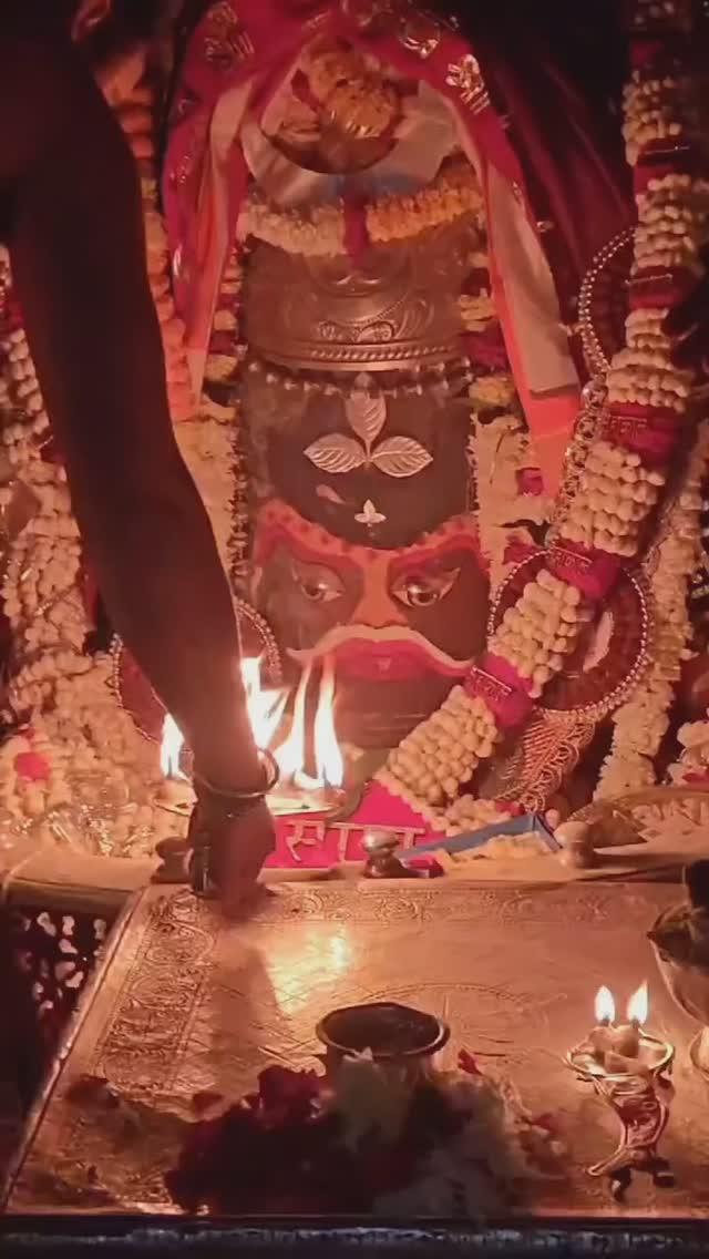 #ujjanmahakal🕉🕉 #madhyapradesh #ujjainmahakaaleshwar🕉🙏🏻🔥 #mahakal_charan_sevak #ujjainkaraja💖🕉️🔱🚩🙏 #ujjain #sehore #instagood #sarkar 

Follow --- dr.devendramalviya

🙏🕉️🔱 *गं गणपतये नमो नम:*🔱🕉️🙏
🙏🕉️ *लक्ष्मीपतये नमो नम:*🕉️🙏
🙏🕉️ *पार्वतीपतये नमो नम:*🕉️🙏
 🔱 *जय श्री महाकालेश्वराय नमो नमः* 🔱
🔱🕉 *श्री महाकालेश्वर ज्योतिर्लिंग* 🕉️🙏
🕉🐍 *ॐ नमः शिवाय* 🐍🕉
🙏🌹 *जय श्री महाकालेश्वर* 🌹🙏
दि08-01-2025 को #ज्योतिर्लिङ्ग *श्री महाकालेश्वर जी का भस्म आरती श्रृंगार दर्शन*🔔🛕
🙏महाकालेश्वर भगवान के श्री चरणों में कोटि कोटि साष्टांग नमन एवं उनके सभी भक्तों को सादर प्रणाम 🙏
🙏2081 *पौष शुक्लपक्ष नवमीं तिथि* बुधवार 🙏