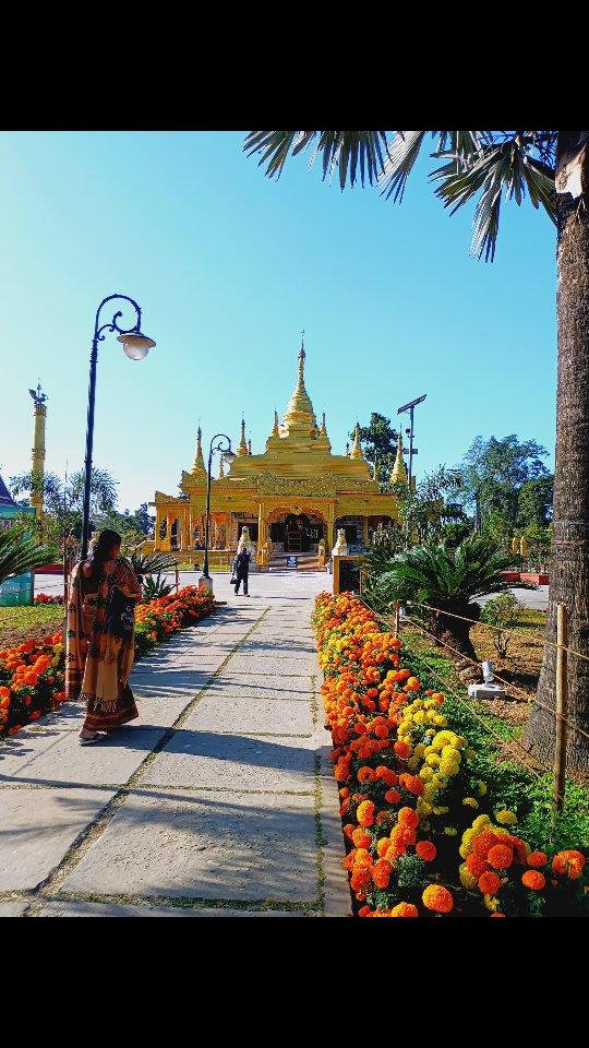 A visit to the beautiful Golden Pagoda, at Tengapani in Arunachal Pradesh, India