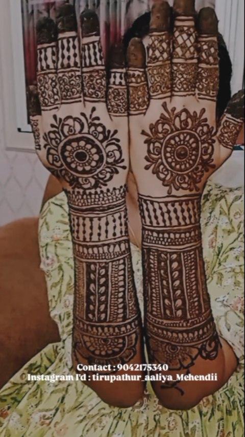 Contact us for your special occasions 😉❤️
And make your day special with our colourful henna stains 😍😻