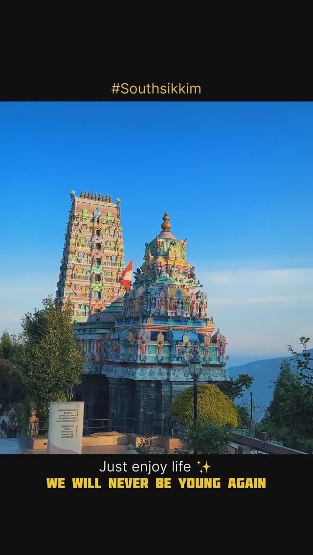 Another site of Sikkim 🤍 just enjoy life we will never young again 🙏🏻💝

South Sikkim is a district of the Indian state of Sikkim
The capital is Namchi
It’s a beauty full place of peace ❄️

Follow capture_by_bishal for more videos ⛰️

Repost not allowed 🚫