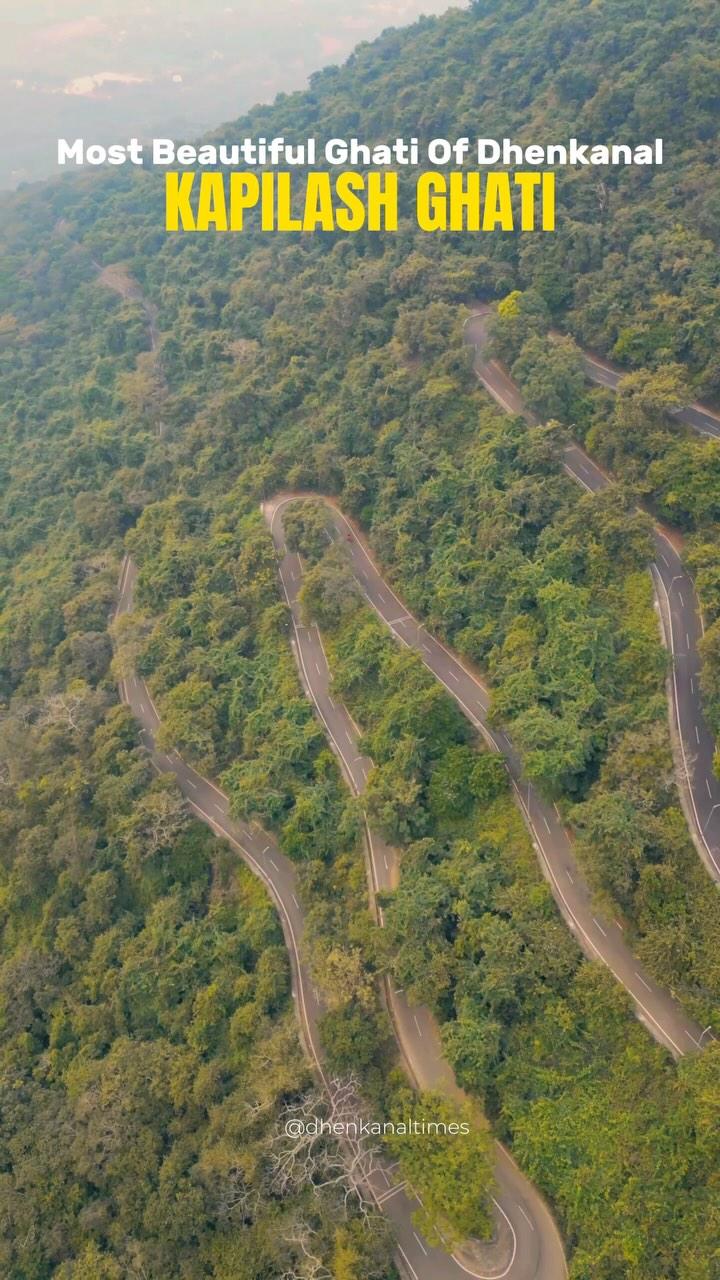 The Most Beautiful Ghati Of Dhenkanal - Kapilash Ghati 😍
This Ghati road is on the way to Sri Chandrasekhar Temple, Kapilash in Dhenkanal district
This valley passes through 12 turns which is why it is also called "12 Banka"
You will enjoy the journey as you can enjoy the wide view of forest range and the scenic mountains
Location 📍: Kapilash, Dhenkanal, Odisha
Shot By : alok_prasad_mohapatra 
Editor : niharprasadmohapatra