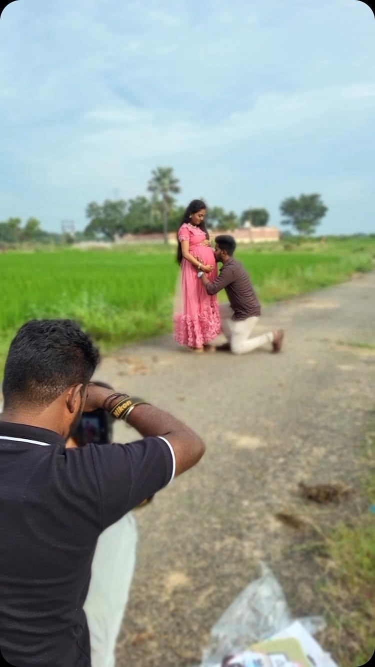 ❤️🫄🏻சுமை என்பது வலி அல்ல வரம்
இதை உணரும் தருணமே தாய்மை❤️
BabyShower Outdoor shoot📸

Triple_A_Photography

Turn your moments into memories with us ✨

Weddding 
📸 Engagement 
📷 B’day / All type of events 

For enquiry :

8110060562
✉️ - triple_a__photography__  #babyshower #baby #babygirl #instababy #babyphotography #cutebaby shower