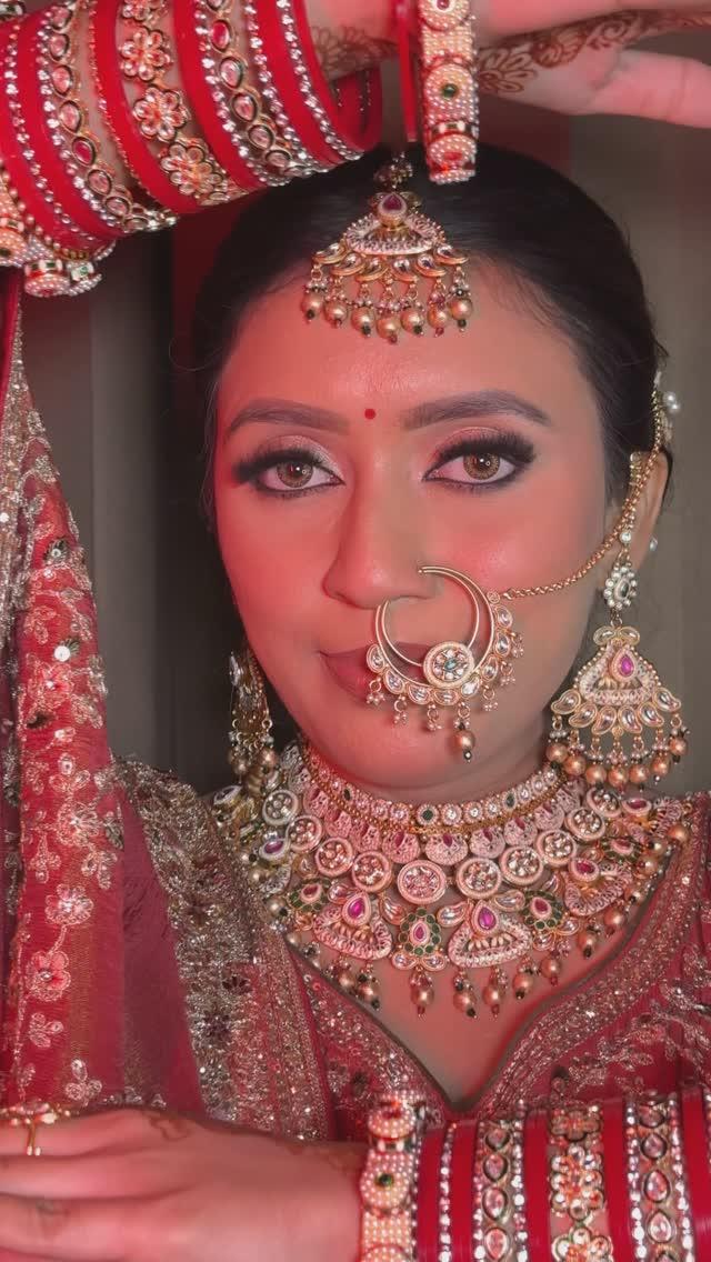 Bridal makeup 💕

Makeup by - makeupwithriyamaheshwari 
Jewellery - honeymoneyjew 

 #trendingreels #makeuplover #bridalmakeup #bride #fly #makeup #look #meerutmua #trending now