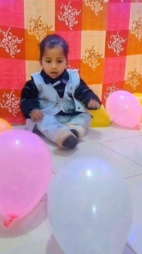 युवराज❤️
#cute  #1yearbirthday #birthday #papalove #meregharramaayehai #ayodhyarammandir🚩 #19jan2024 #powayan #utterpradesh #reels #shahjahanpur #myheart #trending #viralpost
______________________________________________