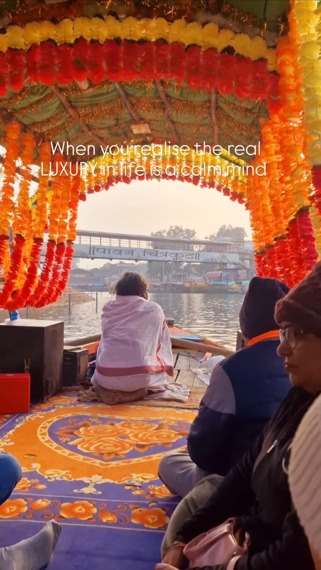 Immersing myself in the divine and discovering the traditions and customs of the sacred sites 🙏 
Ram Ghat- a sacred site where Lord Rama bathed in the Mandakini river, Chitrakoot 😊