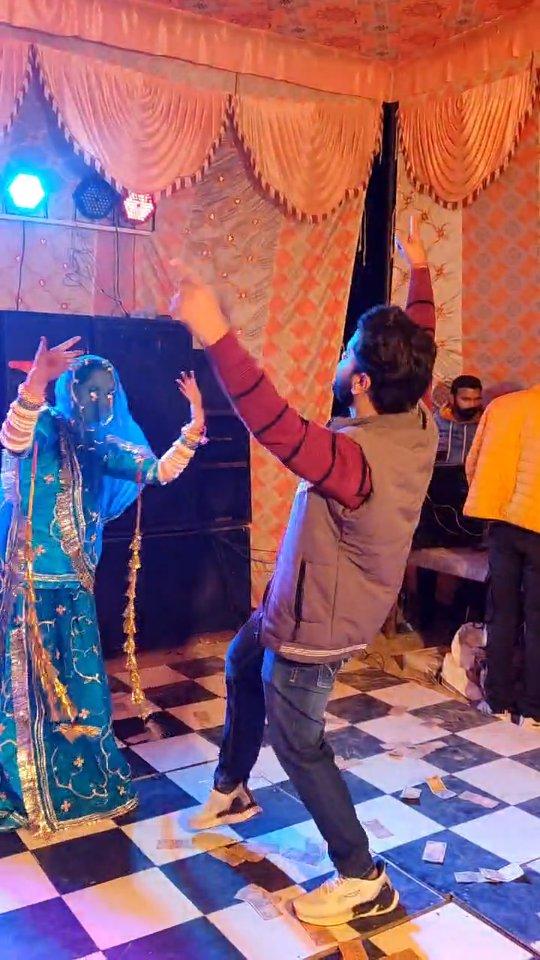 Banna &bindnisa dance🥰
Follow baisa_raj_2251 

#reels #rajput #rajputana #rajputs #rawla #rajputiposhak #rajputidance #baisa #rajasthan #rathore #jaipur #jodhpur #kota#bikaner #baisa #wedding #weddingdance #baisaraj #viralreels #bhilwada #ghoomar #instagood #insta #instagram #trendingnow😍🔥#trendingreels 😍