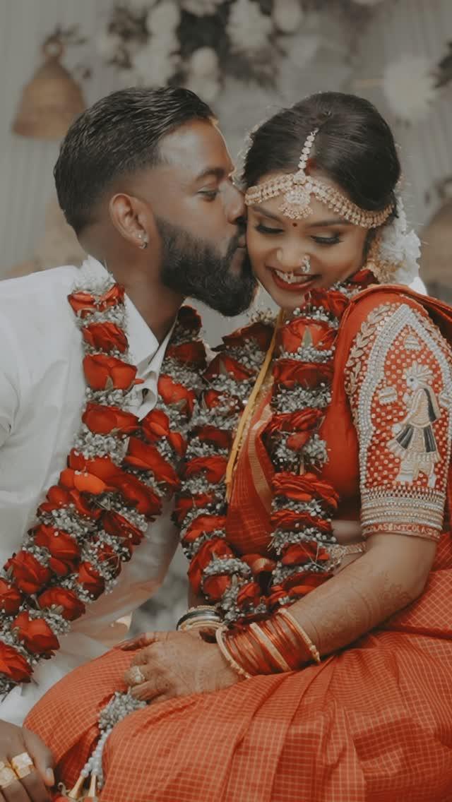 Hindu Wedding bites 

linda.rodja 
n.cocopops 

t_i_decoration 
rasiah.mua 
sarahfoodservices 
rojah_design