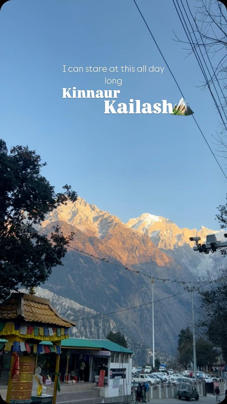 The beauty of Kinnaur Kailash and its surrounding region is unparalleled, combining both rugged natural landscapes and tranquil, spiritual ambiance
Nestled deep within the Himachal Pradesh Himalayas, the area is an explorer’s paradise and a photographer’s dream, offering a breathtaking blend of towering peaks, lush valleys, and pristine rivers
Follow for more💕