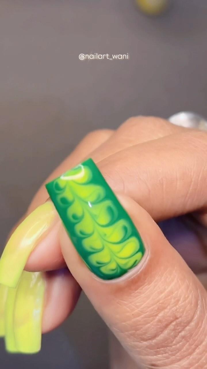 Easy Nailart design with niddle