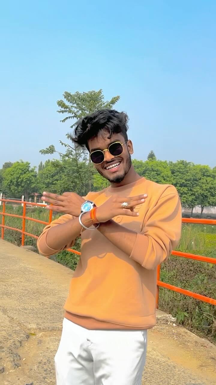 singer_aashish_yadav6262 😍🤭