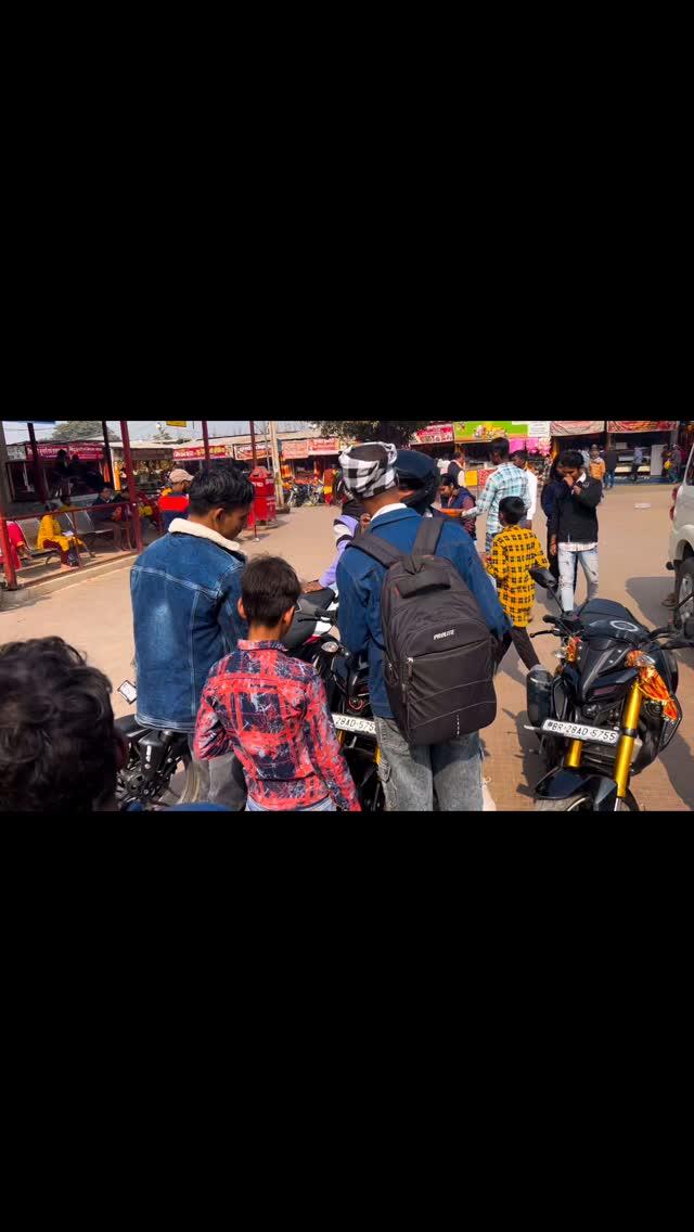 Every biker…
sv_riders01 
#Gopalganj #thawemandir #durgamnadir #riders #siwan #Bihar #thawedham #india #riding #mt15 #motovlogger #publicreactin #public #bikelife #blogger #mt15 #mt15v2 #shorts #bikeloves #duke sv_riders01 leki_goswami01