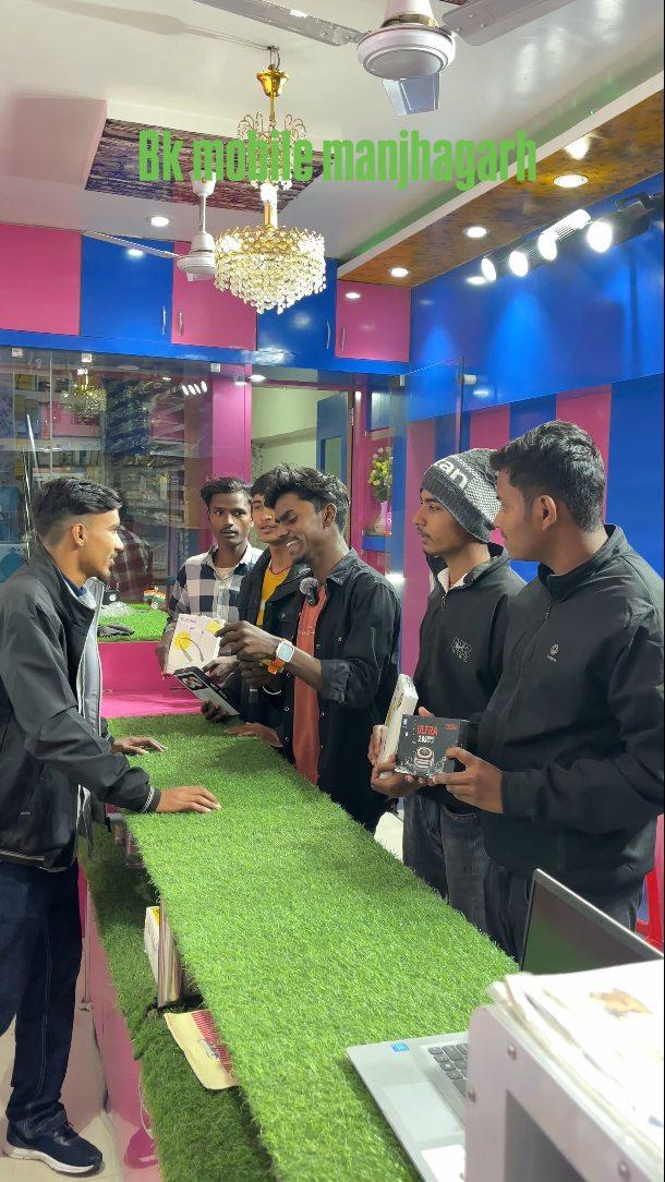 Bk mobile manjhagarh smartphone shop give away Diya gaya hai