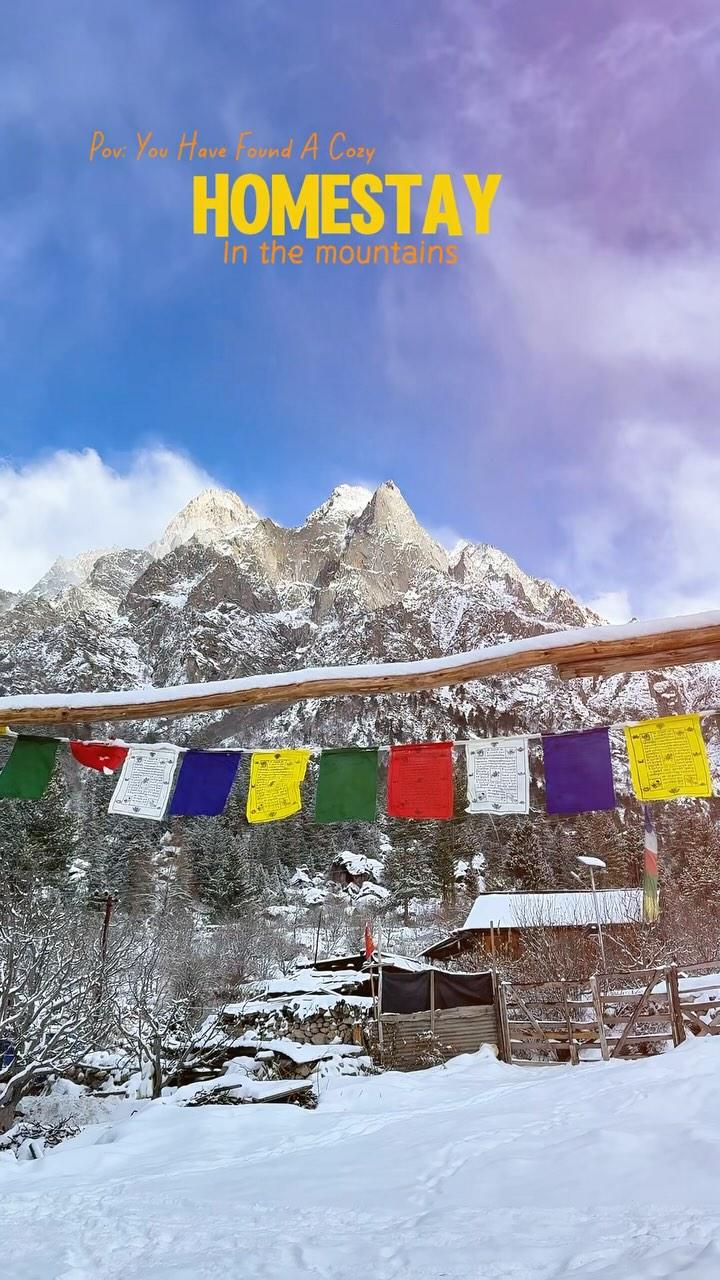 Imagine having a mountain home so warm and cozy that you never want to leave
But when you do step outside, a slice of heaven awaits—snow-covered peaks, gentle snowfall, adorable baby sheep, and the warmth of bright sunshine
Isn’t this everything you’ve ever dreamed of? 💕 

Dm rakchham_homes for booking details :) 
📷 avid.traveller_ 
📍Rakchham Village