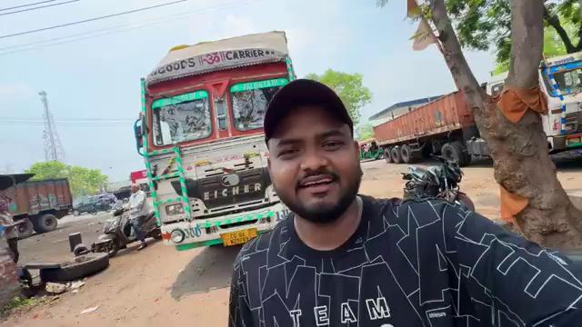 Hamare Sath Yah Kya Ho Gaya
|| Travelling in Vande Bharat Jharkhand to Patna ||