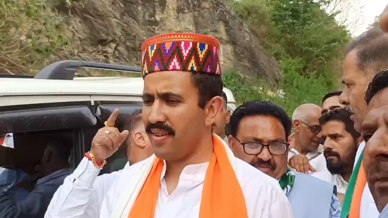 चुनाव प्रचार के अंतिम दिन निरमंड में मंडी की जनता से क्या कहा कांग्रेस प्रत्याशी विक्रमादित्य सिंह ने आप भी सुनिए